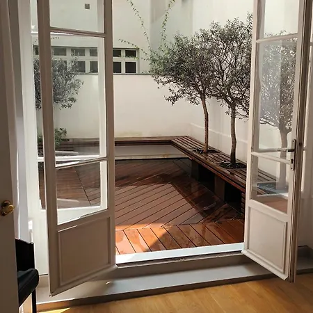 Luxury Designed Flat In St Germain Des Pres, * Parigi